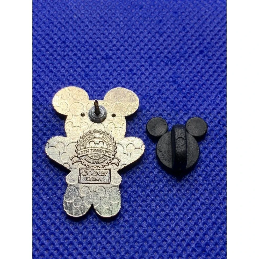 2009 Mickey mouse pop art disney pin Trading